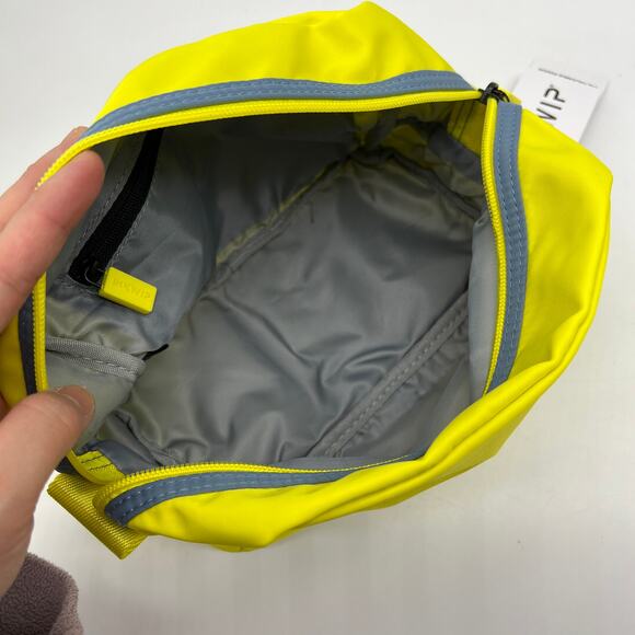 IHKWIP Set of 2 Packable Cosmetic Cases Pouches Yellow & Indigo - Picture 5 of 14